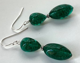 Pretty green Murano glass earrings, green sommerso earrings, Venetian glass bead earrings, long earring, drop earring, dangle earrings