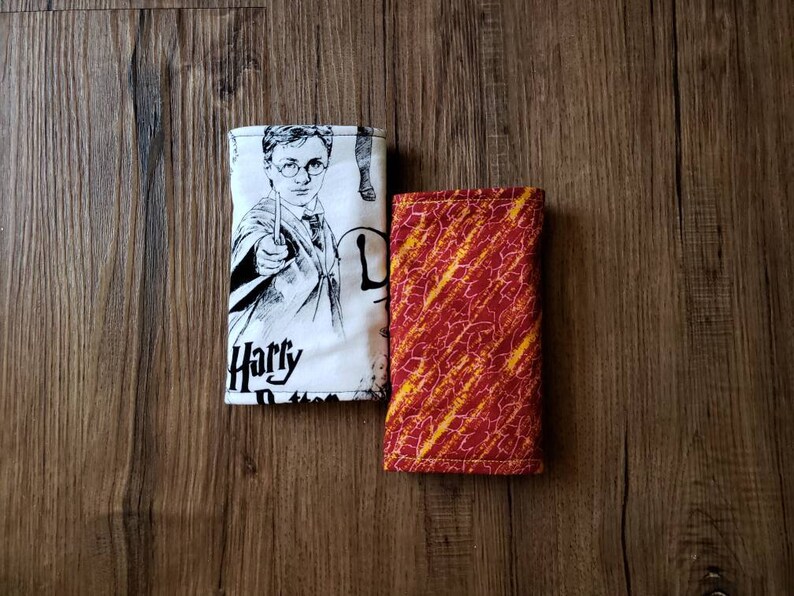 Harry Potter reversible Suckpads+Lillebaby Bib set