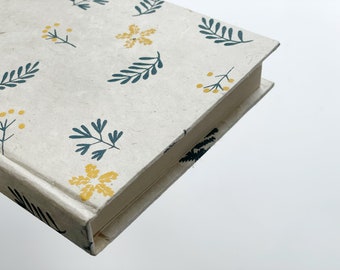 Diario de papel hecho a mano / Azul índigo sobre beige / Tapa dura, diario cosido a mano, diario de viaje, regalo para ella, regalo para el Día de la Madre