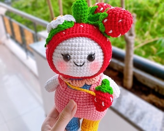 Poupée au Crochet fraise, poupée fille fraise, poupée fraise faite à la main, fraise Amigurumi