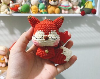 かぎ針編みのキツネのキーホルダー、キツネのオーナメント、あみぐるみ
