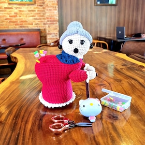 Granny Crochet Doll, Amigurumi Pin Cushion, Crafter Granny, Granny Pin Cushion, Pin Cushions Handmade