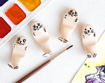 Seal brush holder, Animal brush rest, Paint brush holder, Ceramic brush holder, Seal figurine, Calligraphy pen rest, Christmas gift