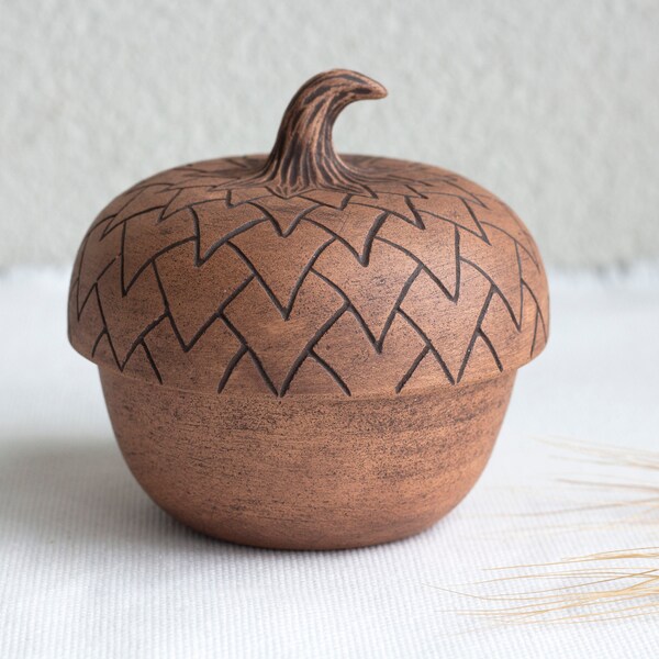 Jewelry box acorn, Rustic storage box, Acorn Jar, Trinket box, Rings holder, Ceramic jewelry dish, Stoneware treasure box,  Handmade acorn