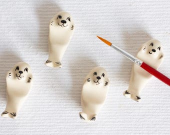 Seal Brush Rest, Ceramic Brush Holder, Cute Paint Brush Stand, Pottery Brush Rest, Artist Gift, Watercolor Accessories