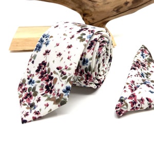 Burgundy and Navy Blue Floral Neck Tie / Burgundy Floral Neck Ties / Mens Necktie / Groomsmen Necktie / Neck Tie For Men/ Neck Tie