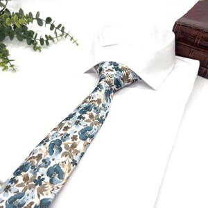 Dusty Blue Floral Bow Tie and Suspenders Set, Brown Blue Wedding Suspenders, Groomsmen Outfit, Boho Rustic Wedding image 9