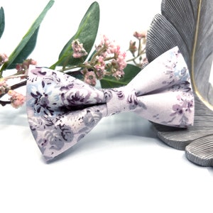 Floral Lilac Bowtie: Handmade Cotton Wedding Groomsmen Bow Tie