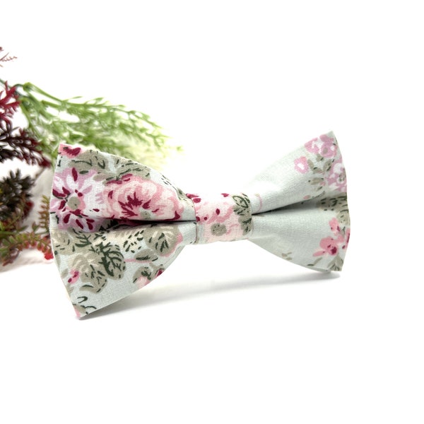 Sage Green Floral Pattern bow tie / Floral Dusty Green bowtie / Groomsman Gift / Wedding bow tie / Ring bearer bow tie / Gift for dad /