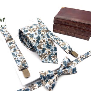 Dusty Blue Floral Bow Tie and Suspenders Set, Brown Blue Wedding Suspenders, Groomsmen Outfit, Boho Rustic Wedding image 3