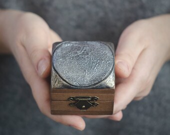 moon ring box