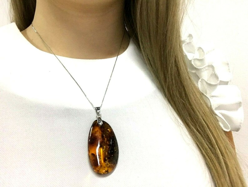 AMBER PENDANT Natural Baltic Amber Polished Cognac Drop Stone Bead 8,1 g 10052