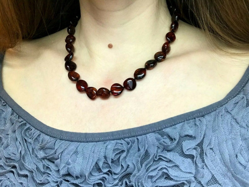 AMBER Necklace Cherry BALTIC AMBER Beads Ladies Knotted Gift Jewelry 18,7g 14272