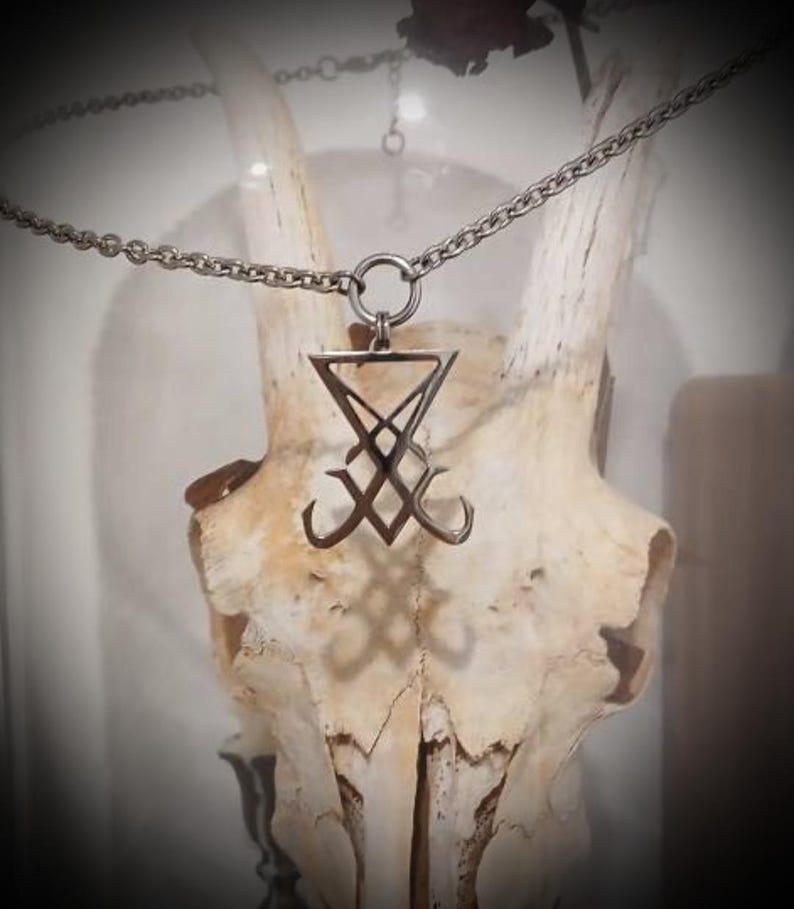 Lucifer Rava Chain Large Lucifer Sigil Pendant Necklace - Satanic Seal O Ring Chain Choker ...