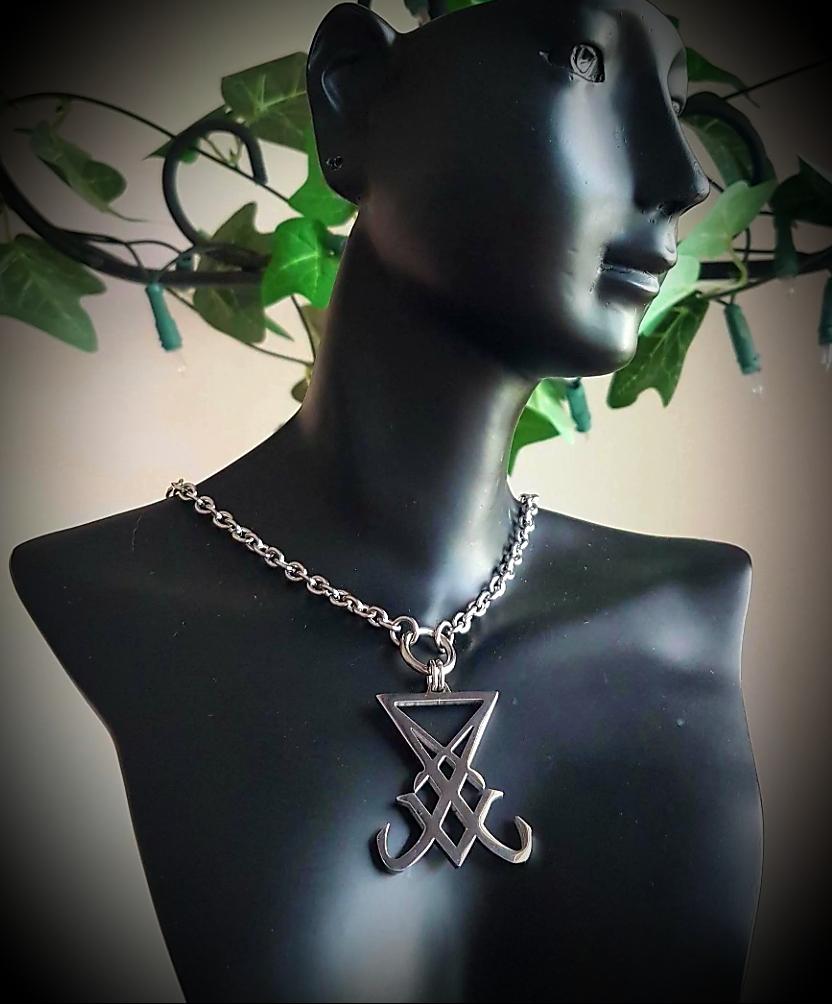 Lucifer Rava Chain Large Lucifer Sigil Pendant Necklace - Satanic Seal O Ring Chain Choker ...