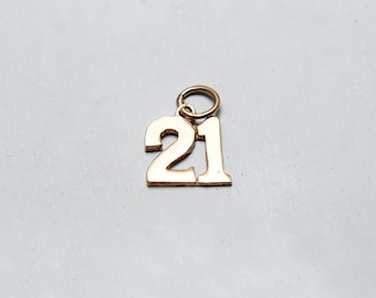 9ct Yellow Gold 21 Birthday Charm / Pendant