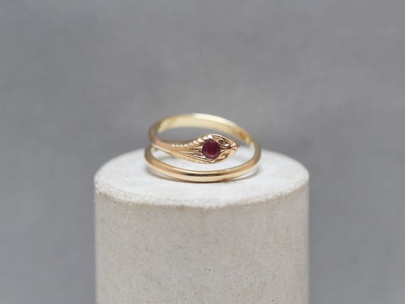 18ct Yellow Gold Snake Ring with Ruby detail on h… - image 1