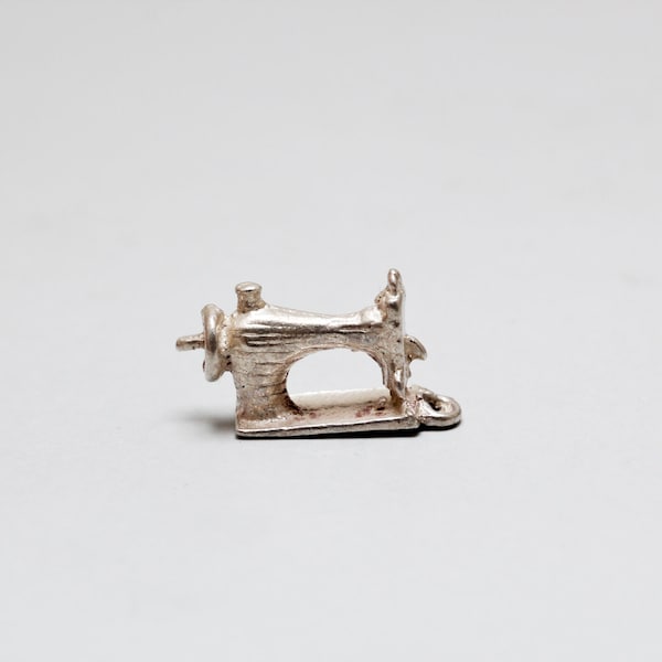 Silver Sewing Machine Charm / Pendant