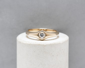 14ct Yellow Gold Diamond Ring UK Size K