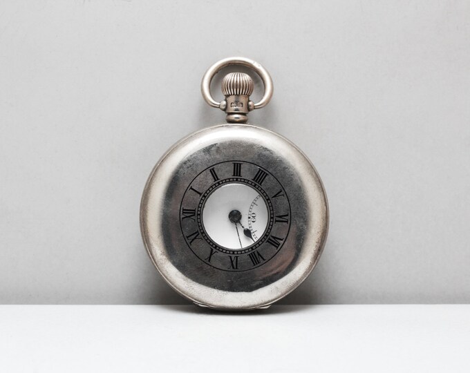 Vintage Gold Toned Navarre Lock Small Mechanical Pocket  display picture 2