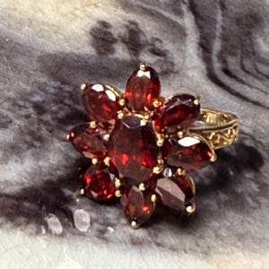 Garnet Ring 14k Gold Vintage Natural Earth Mined Red Garnet Engagement Ring Ladies Rings Vintage Jewelry Anniversary Gift for Her