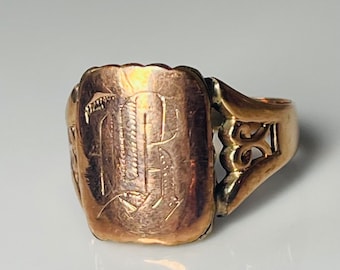 Victorian Signet Ring Antique Rose Gold Victorian 1800s Insignia Ring Rose Gold Family Crest Shield Gothic Letter M R W L Initial Ring