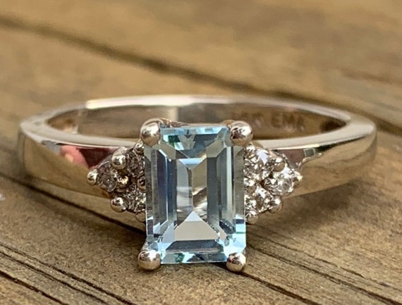 Aquamarine Ring 2 Ct Aquamarine Engagement Ring Aq