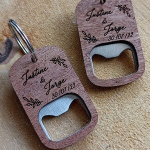Porte clés Décapsuleur personnalisé en bois image 7