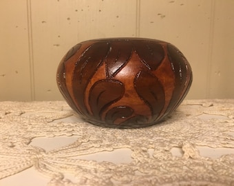 Vintage Wooden Carved Two Toned Finish Bowl