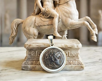 HERACLES Authentic bronze greek coin minted by Alexander the Great 4th century BC