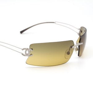 Chanel 4051 c. 103/ 16 vintage sunglasses made in Italy 2000's - new old stock