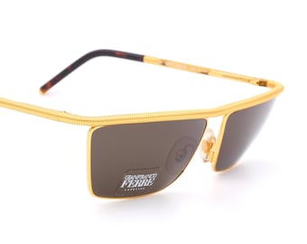 Gianfranco Ferrè GFF 263/S vintage luxury sunglasses with square shape and golden frames, made in Italy 80&#39;s