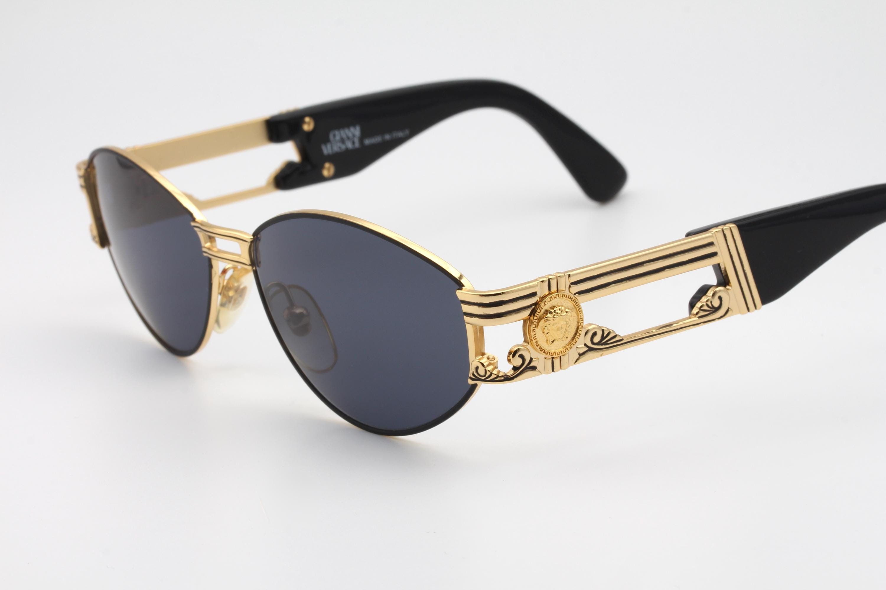 ★versace に似たお品☆ ゴールド　希少品　イタリア製　COLLEGE ☆versace に似たお品☆ ゴールド 希少品 イタリア製 COLLEGE