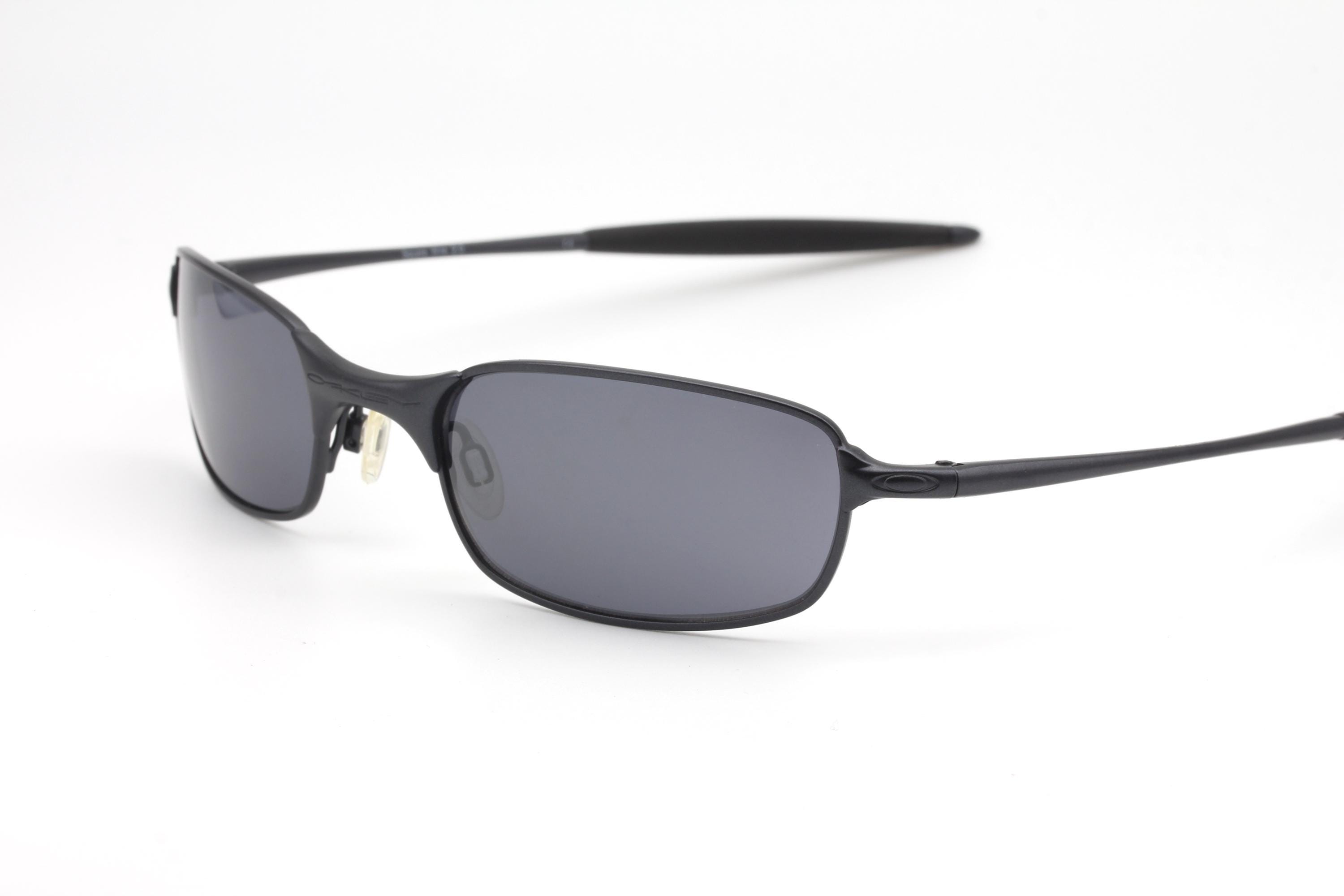 【美品】OAKLEY サングラス Square Wire 2.0 y2k Vintage Sunglasses Oakley Square Wire 2.0 Made in the USA 2000s