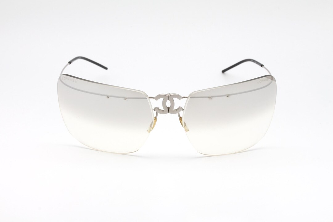 Chanel 4040 Vintage Folding Sunglasses Made in Italy 2000's