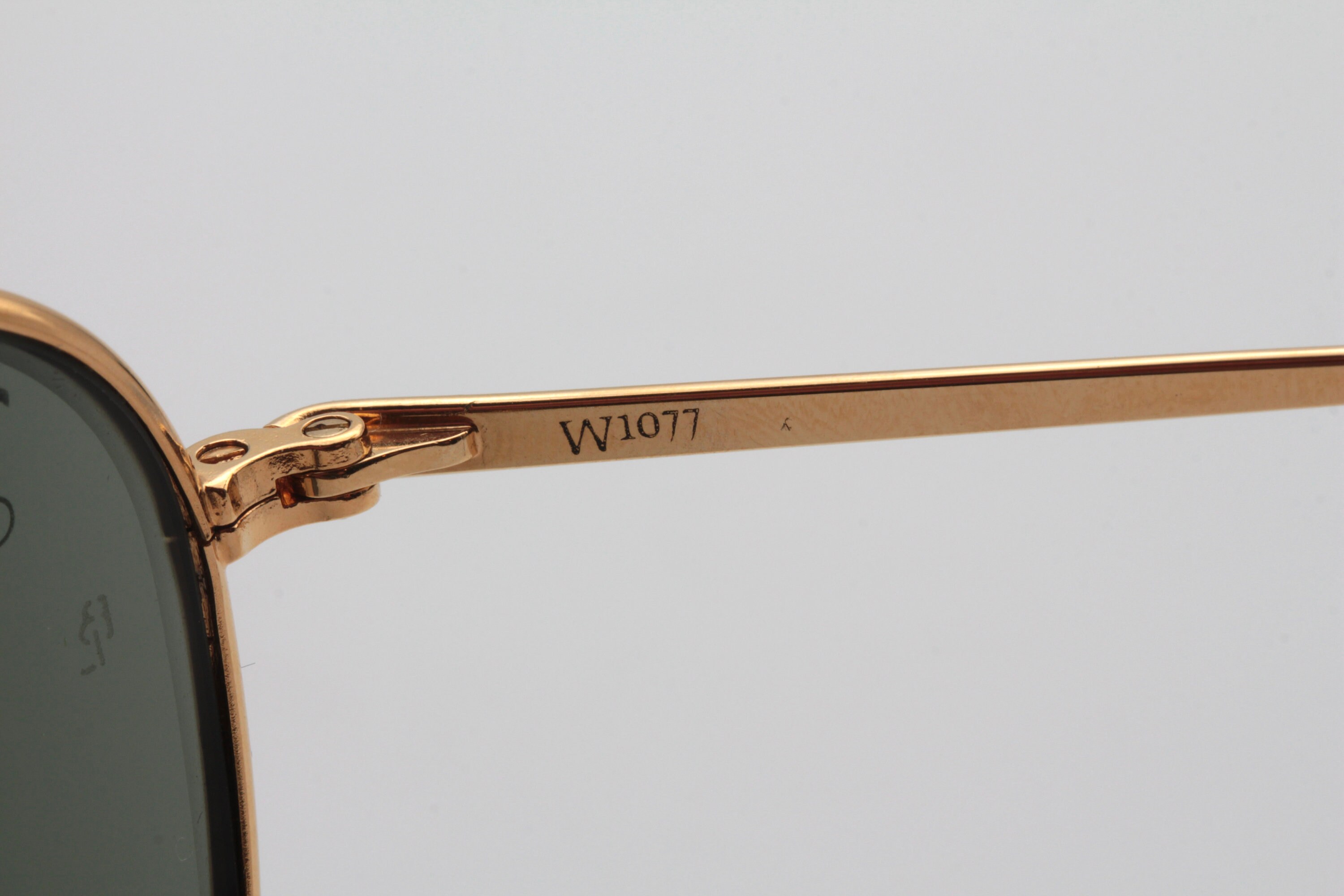 Ray Ban B&L W1077 Vintage Sunglasses Made in USA 80's - New