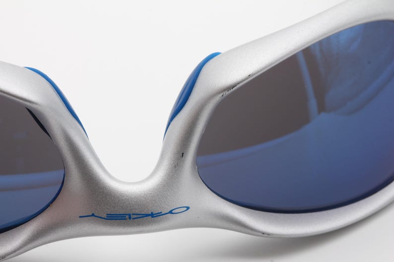 Oakley Valve 1.0 vintage sunglasses made in the USA 2000s - glasses case not included - New Old Stock image 7