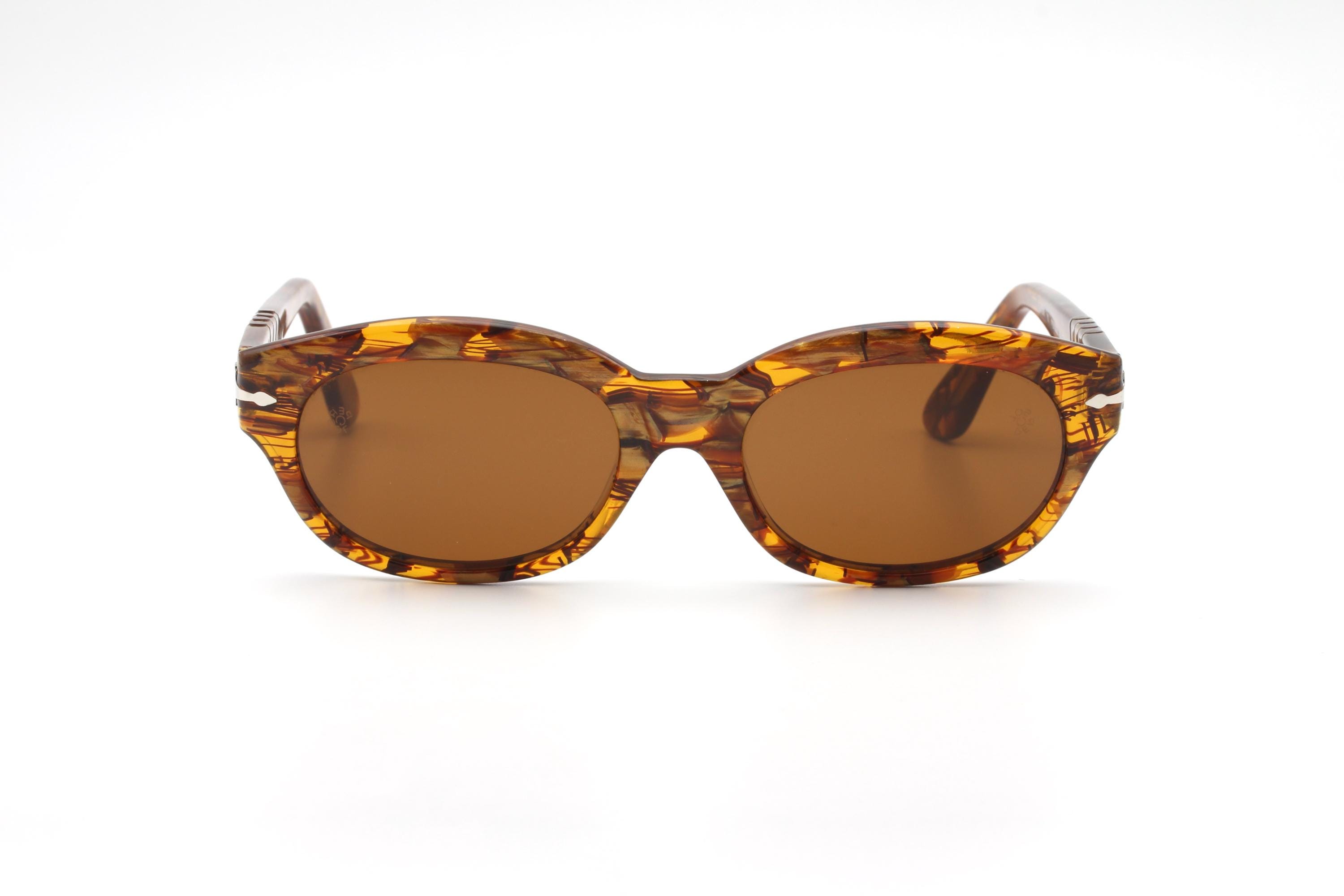 Persol 830 Vintage Sunglasses Made in Italy 90 display picture 1