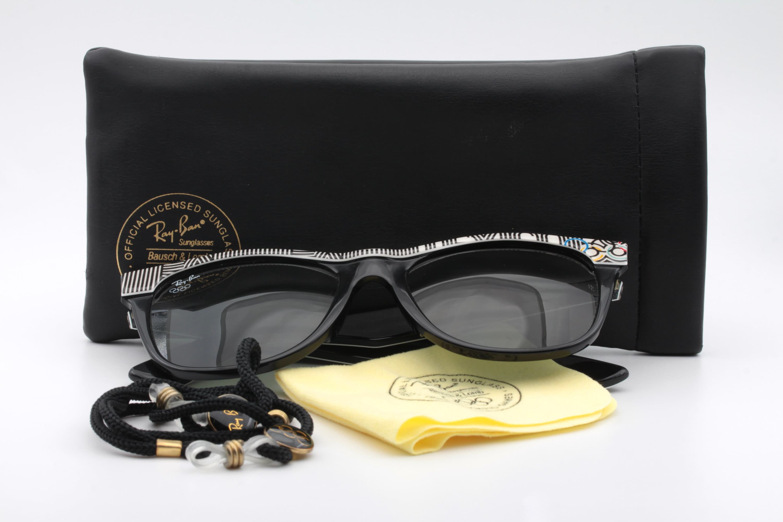 美品】80s B&L RAY-BAN USA WAYFARER Ⅱ エボニィ Vintage B&L Ray Ban 美品】80s B&L RAY-BAN USA WAYFARER Ⅱ エボニィ Vintage B&L Ray Ban