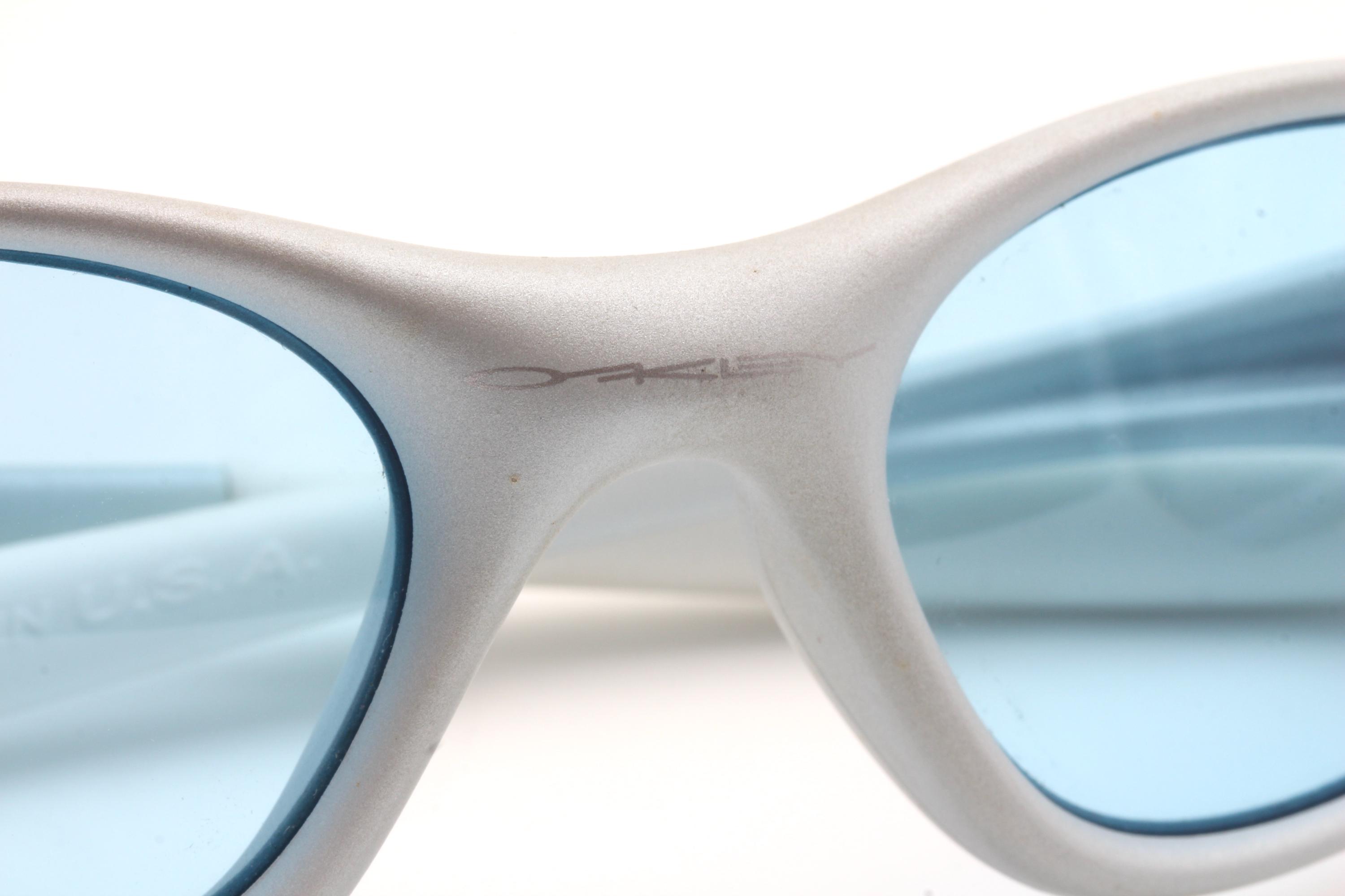 Vintage Sunglasses Oakley Minute Made in the USA 90's - New Old