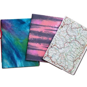 Trio di quaderni A6 fatti a mano - junkjournal - carta colorata - carta da disegno - quaderno da disegno, quaderno creativo, quaderno dipinto