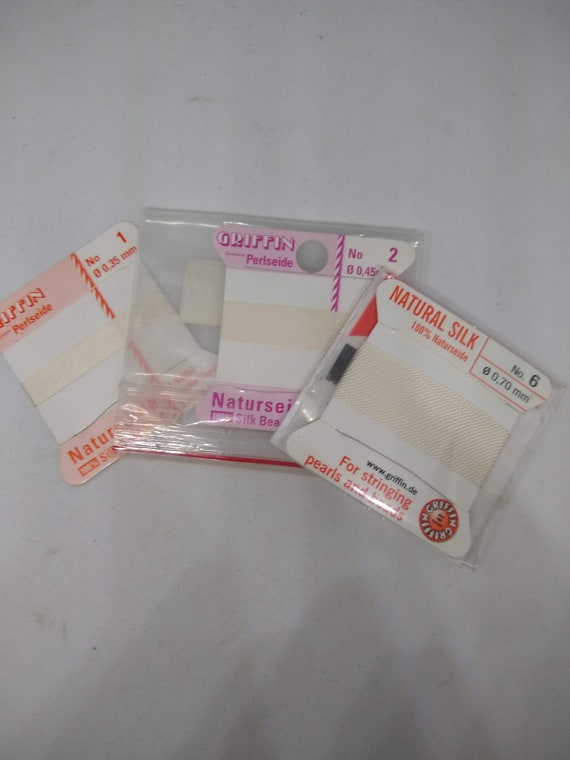 Fil De Soie Naturelle Pour Perles - Vert - 0.45 Mm X 2 Mètres - Avec Aiguille - Fabriqué En Allemagne