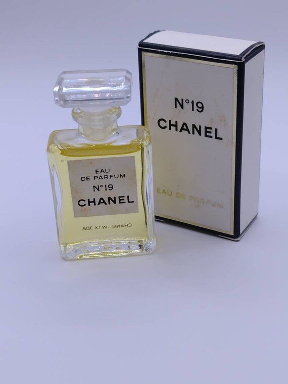 Chanel No 19 Parfum Chanel perfume - a fragrance for women 1970