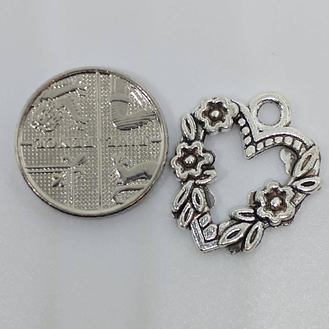 Charms LOVE HEART Charms & Connectors Jewellery Making Silver Tone