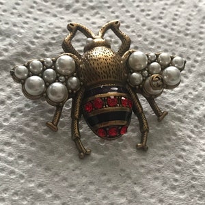 GUCCI Bumblebee bee brooch pin authentic and signed