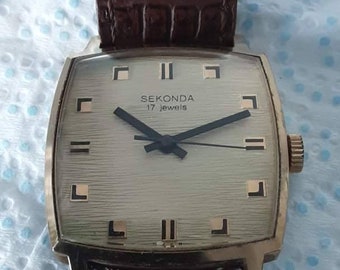 sekonda square face watch