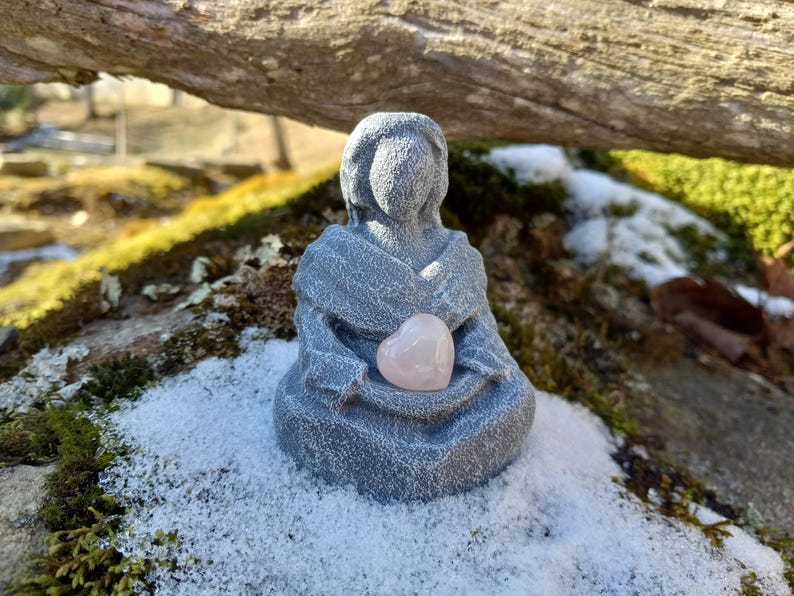 Aphrodite Goddess Statue with Rose Quartz Gemstone – Love, Passion, Healing Altar Decor - Miniature Aphrodite Goddess image 4
