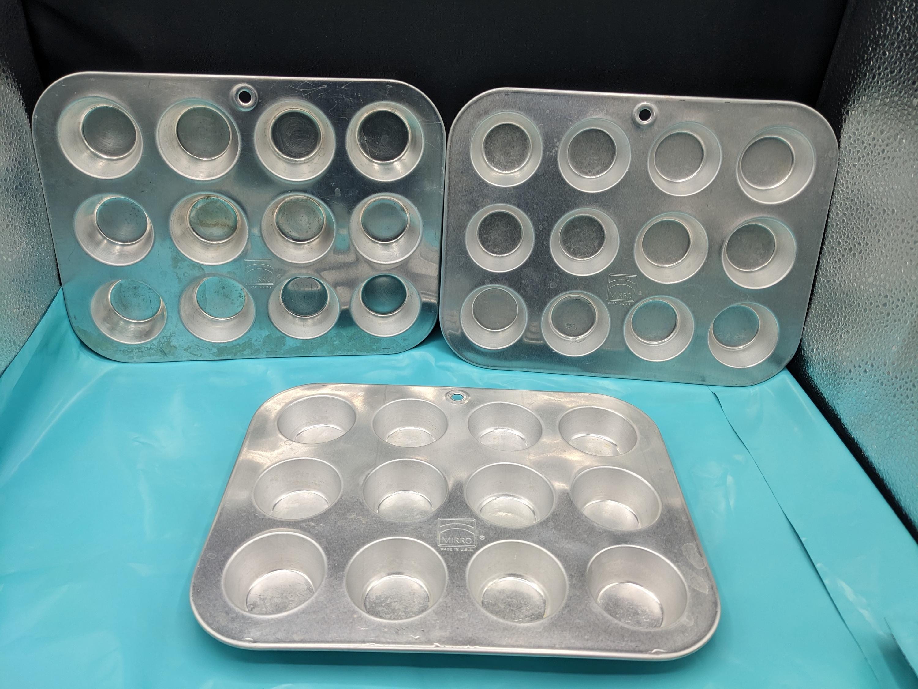 Vintage Mirro Aluminum Mini Muffin Cupcake Pans Set of Pan 12 ct USA  Pre-owned