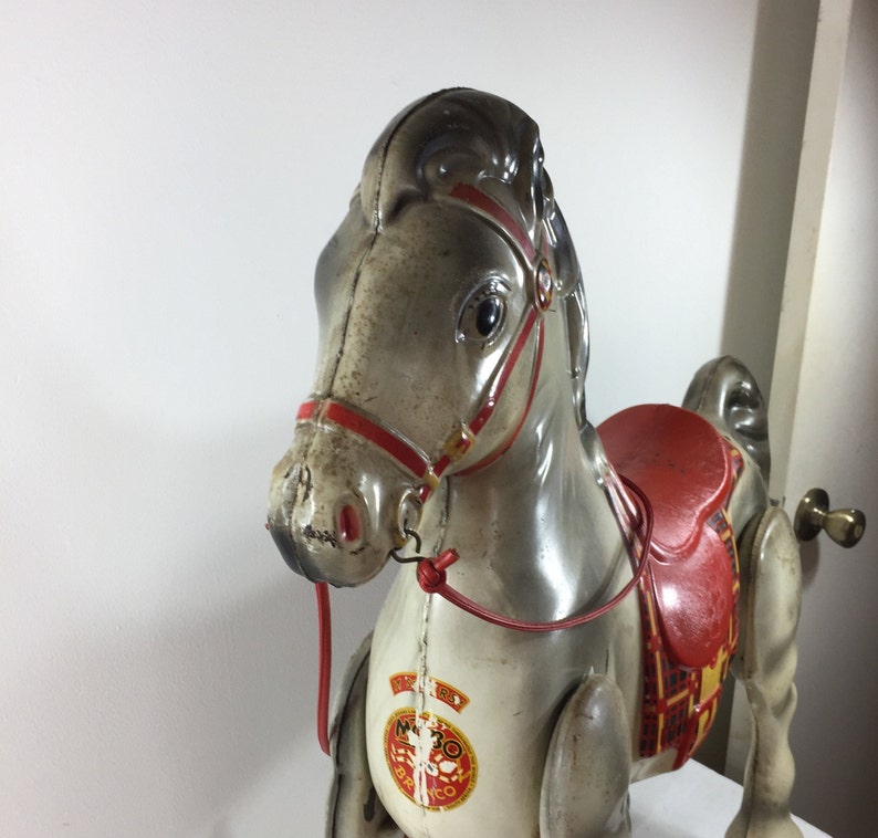 mobo tin horse