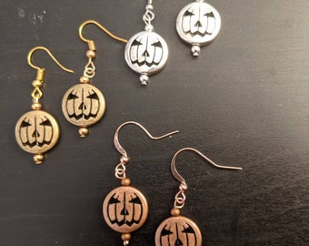 Jack-o'-lantern earrings, pumpkin earrings, Halloween earrings, fall earrings, gift for her, unique gift, beaded earrings, metal earrings